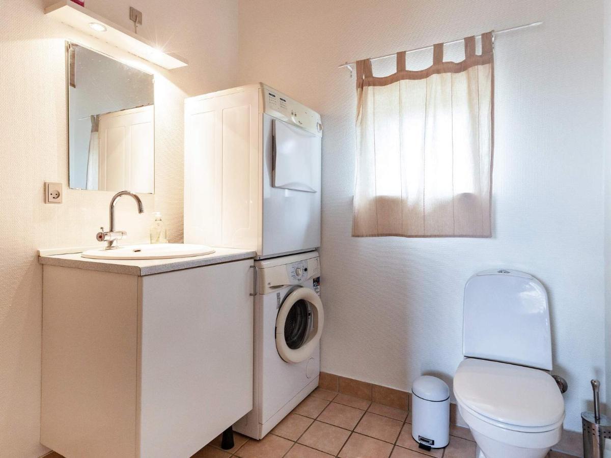 8 Person Holiday Home In Фоборг Екстер'єр фото